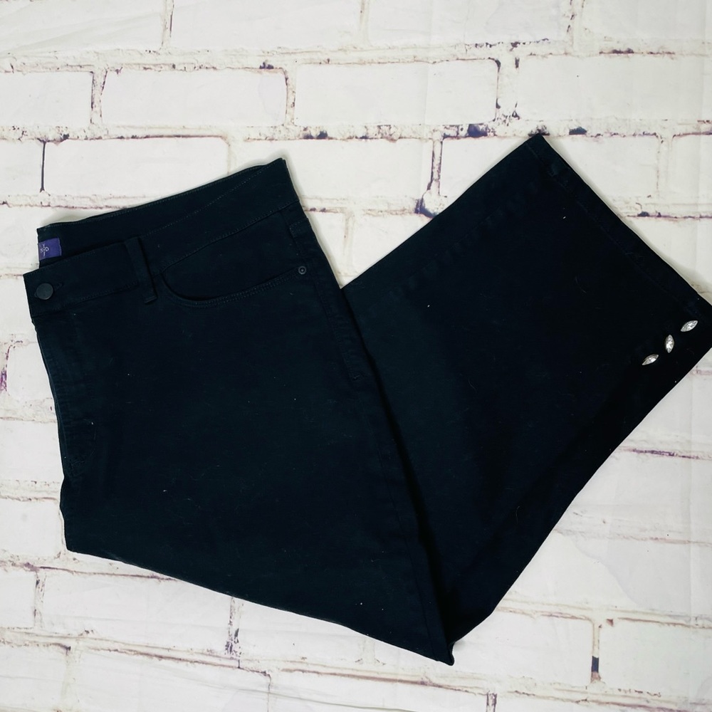 NYDJ Ariel cropped black jeans with rhinestone detailing Size 20W